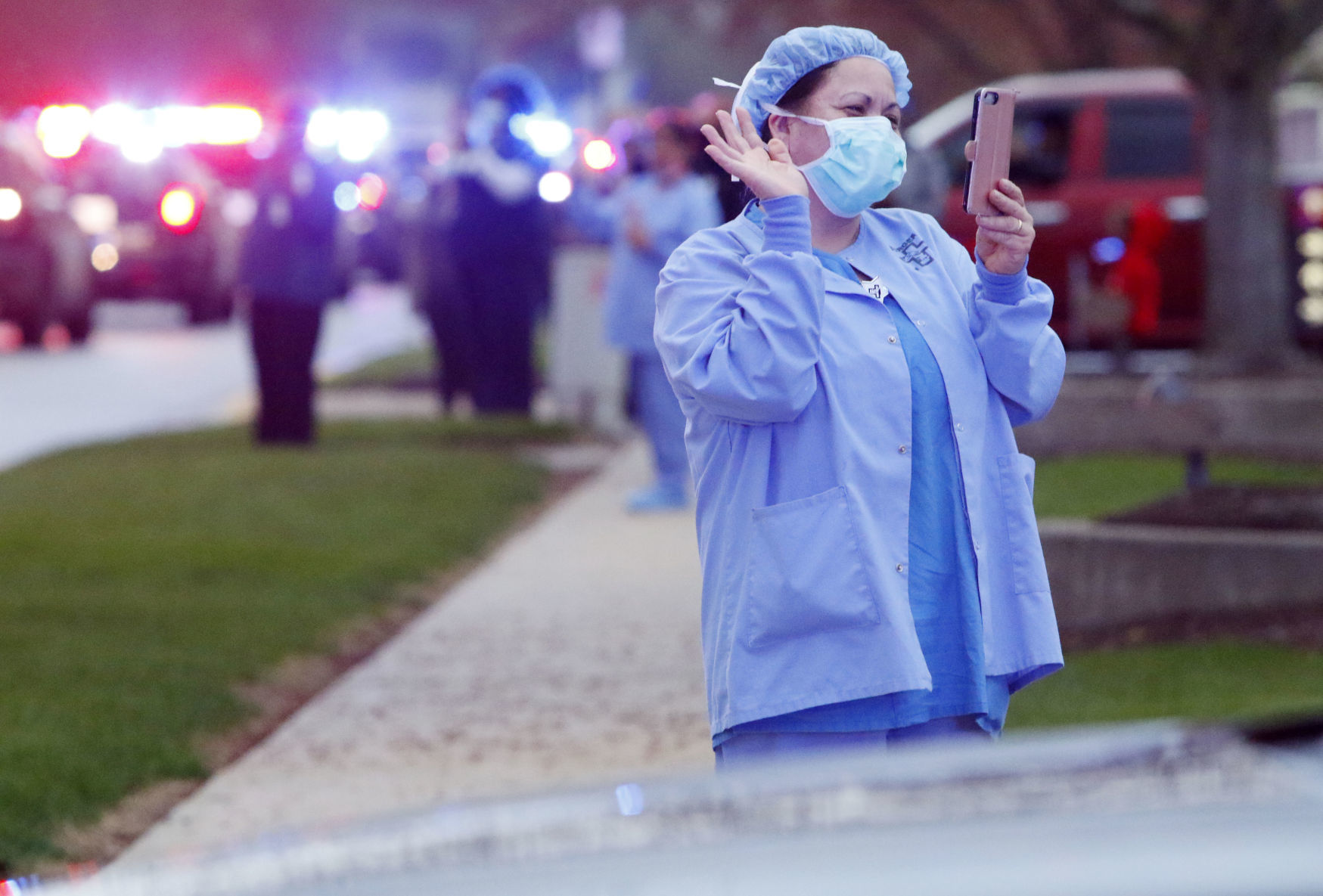 First responders recognize Hammond health care workers
